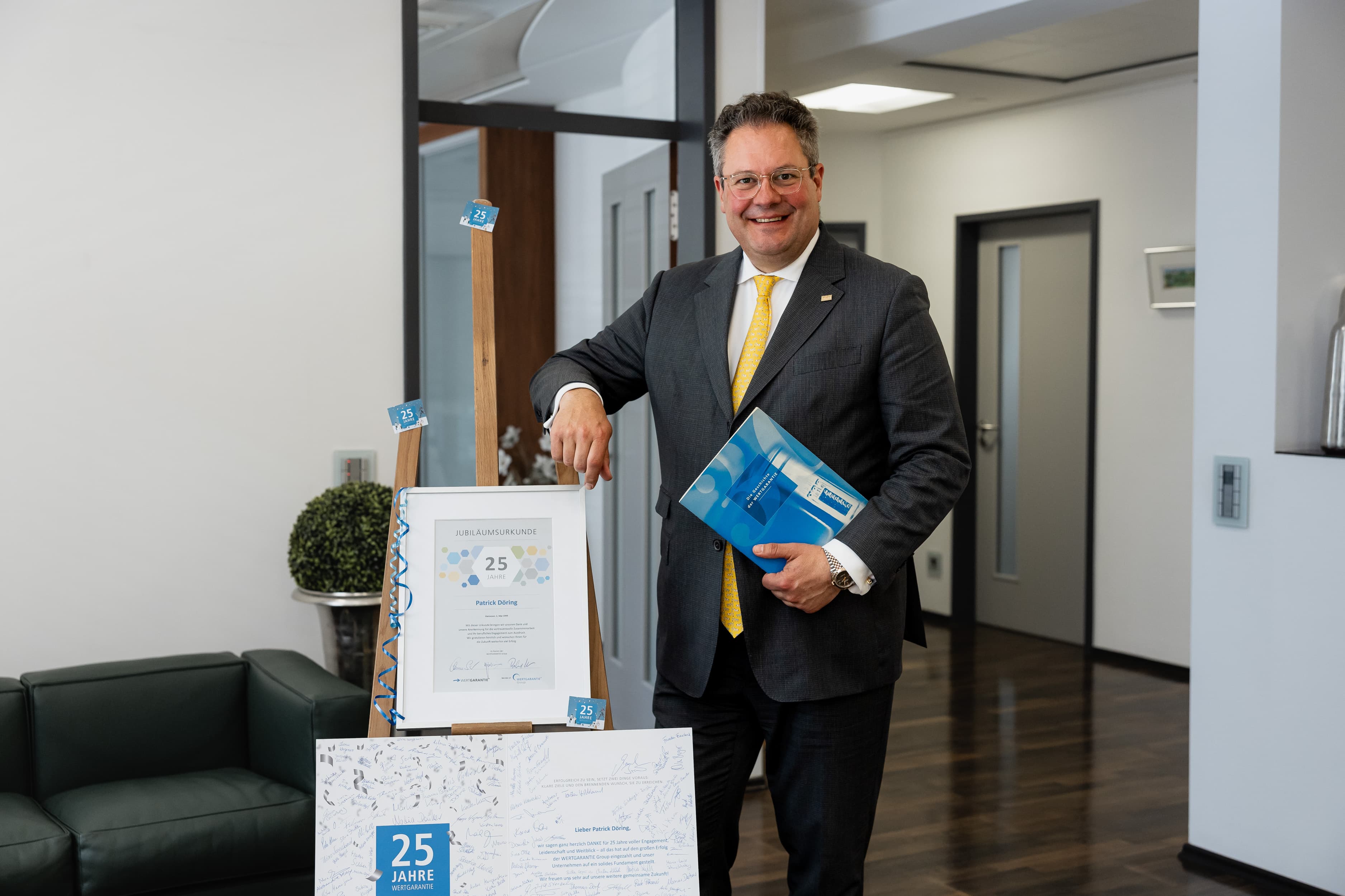 Vorstandsvorsitzender Patrick Döring feiert 25. Jubiläum